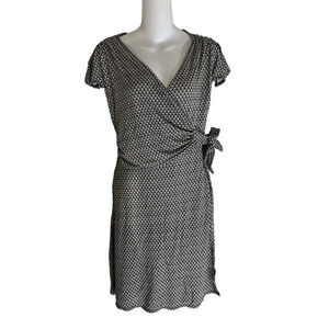 Ann Taylor Womens Wrap Dress Size 6 Black White V Neck Knit